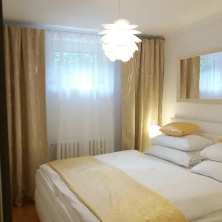 Apartman Amalia Banska Bystrica Exterior photo